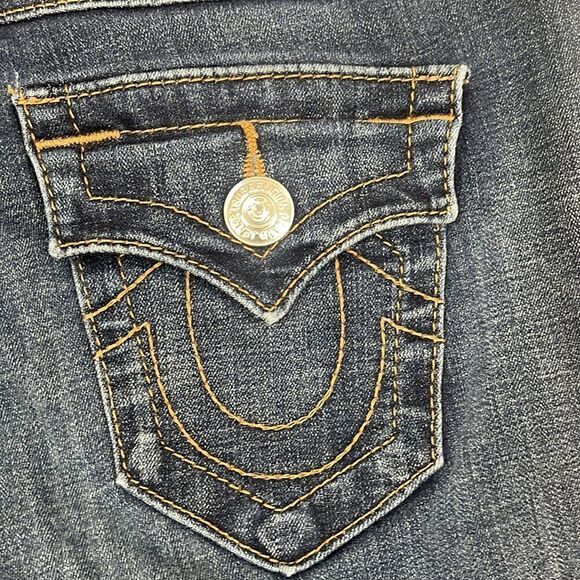 True Religion Y2K Bermuda knee length shorts in size 26 - Picture 4 of 8